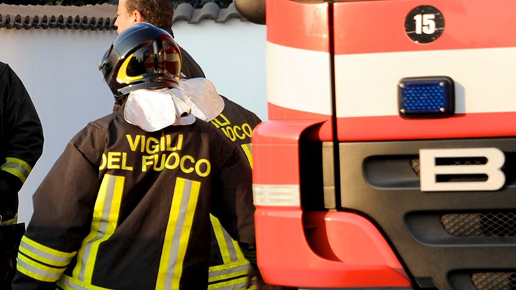 Esplosione a Ciampino in una villa. Trovato un corpo carbonizzato