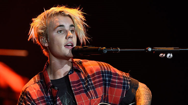 Justin Bieber imita Kurt Cobain e scatena le polemiche