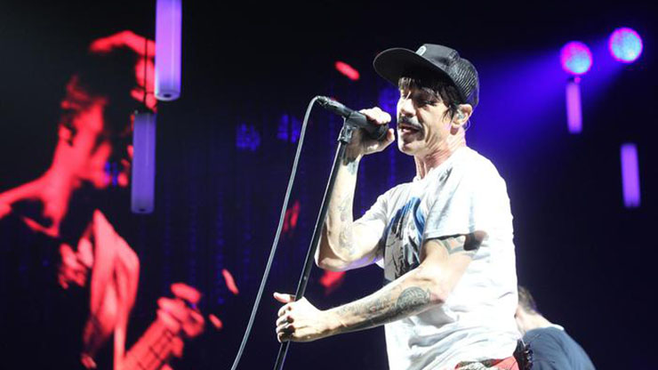I Red Hot Chili Peppers infiammano Bologna, ora tocca a Torino