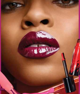 Labbra che risplendono con M·A·C Patent Paint Lip Lacquer