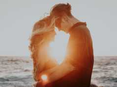 Canzoni d’amore italiane e straniere: i titoli e testi più belli