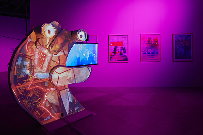 Neïl Beloufa mostra HangarBIcocca Milano