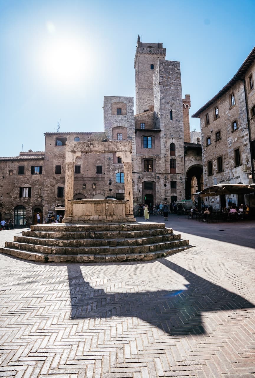 Piazza Duomo e Piazza della Cisterna san Gimignagno