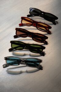 Oliver Peoples e Fai Khadra
