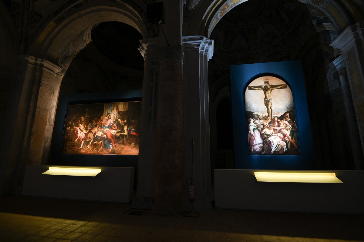 Allestimento mostra; foto: Loris Salussolia