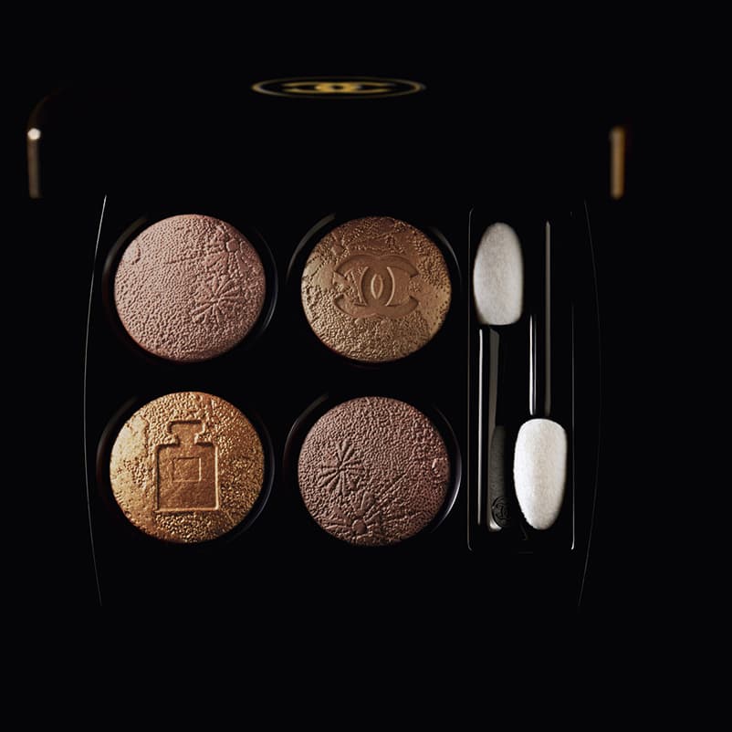 Collezione Holiday 2022 by Chanel