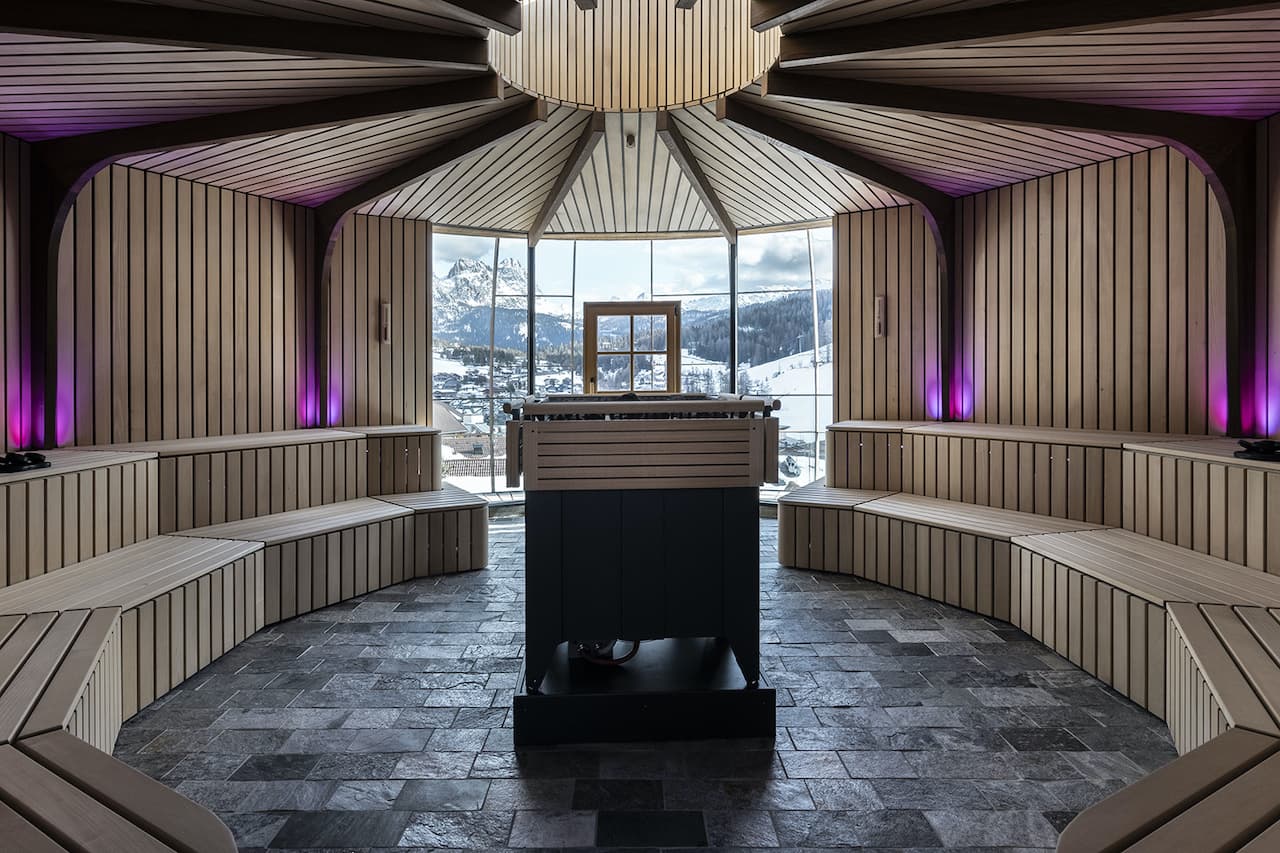 Elements hotel fanes