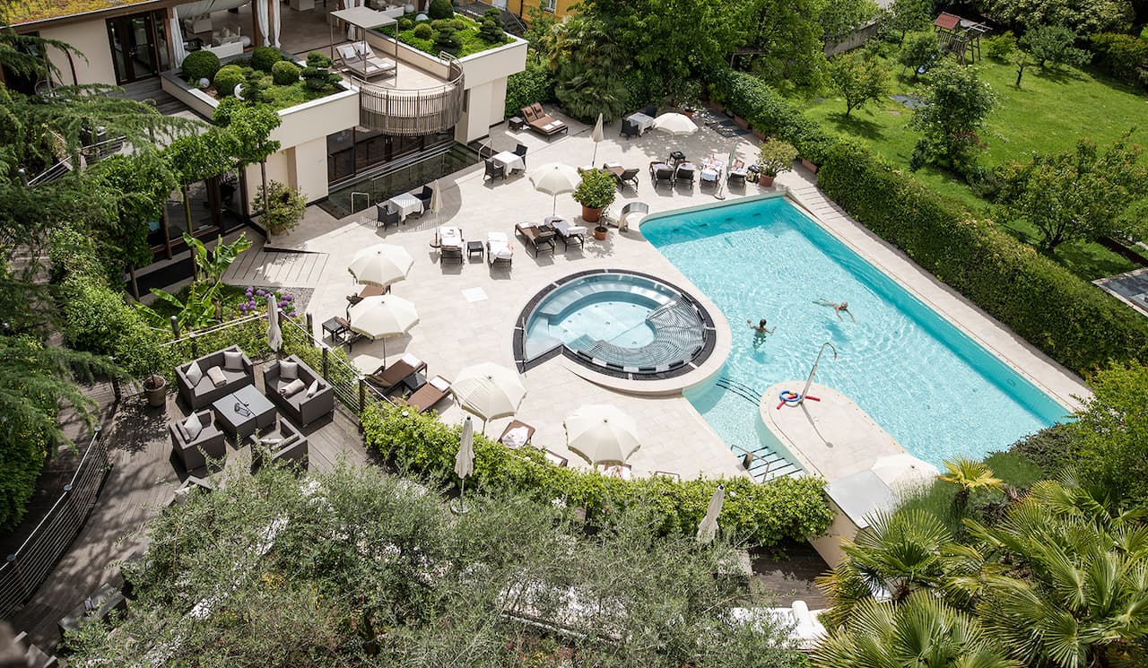 Outdoor Pools Mignon