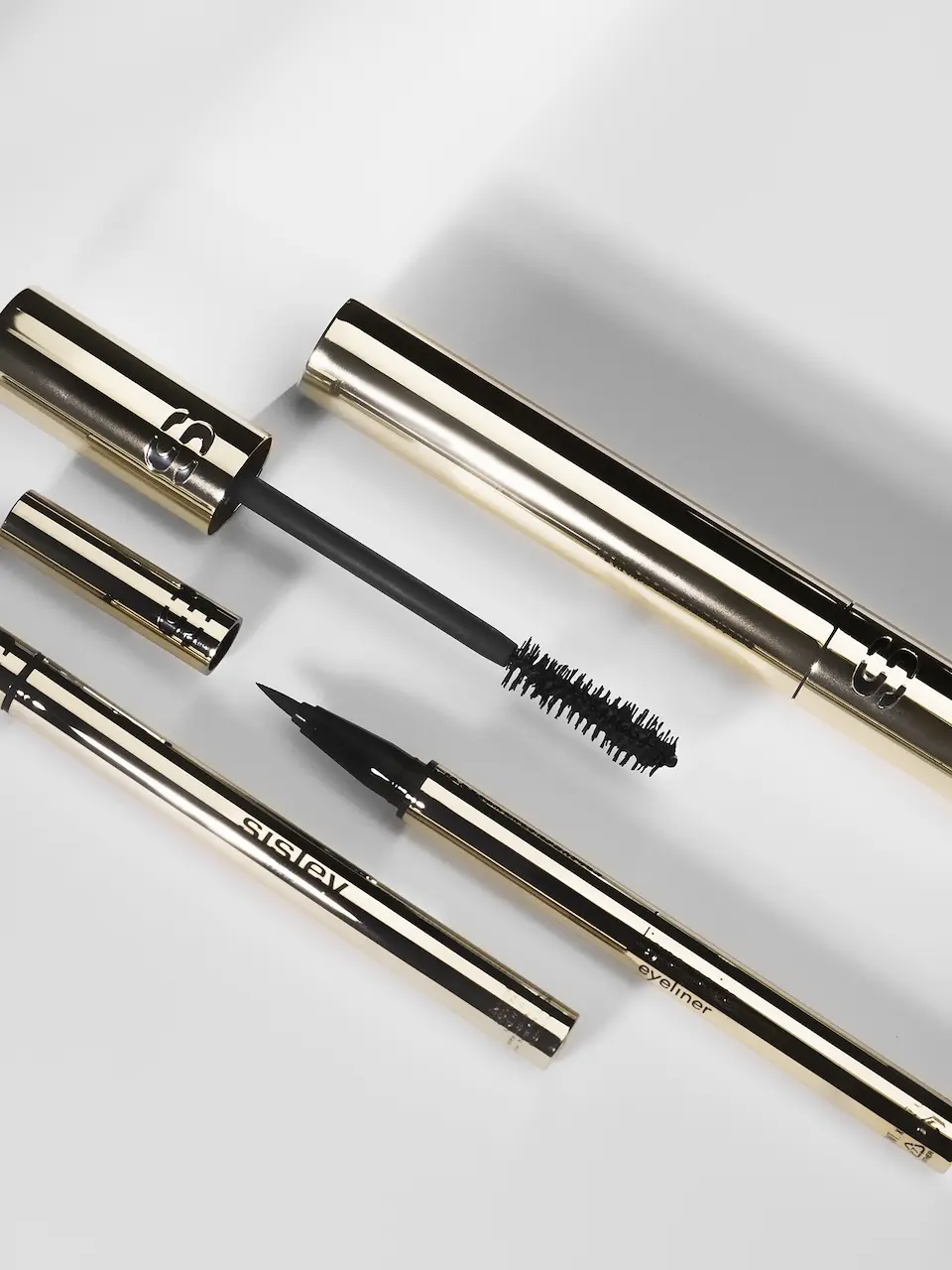 Esaltare le ciglia con il nuovo PHYTO-NOIR mascara di Sisley Paris