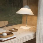 Lampade iconiche progettate da Hans J. Wegner e Henning Koppel per Carl Hansen & Son