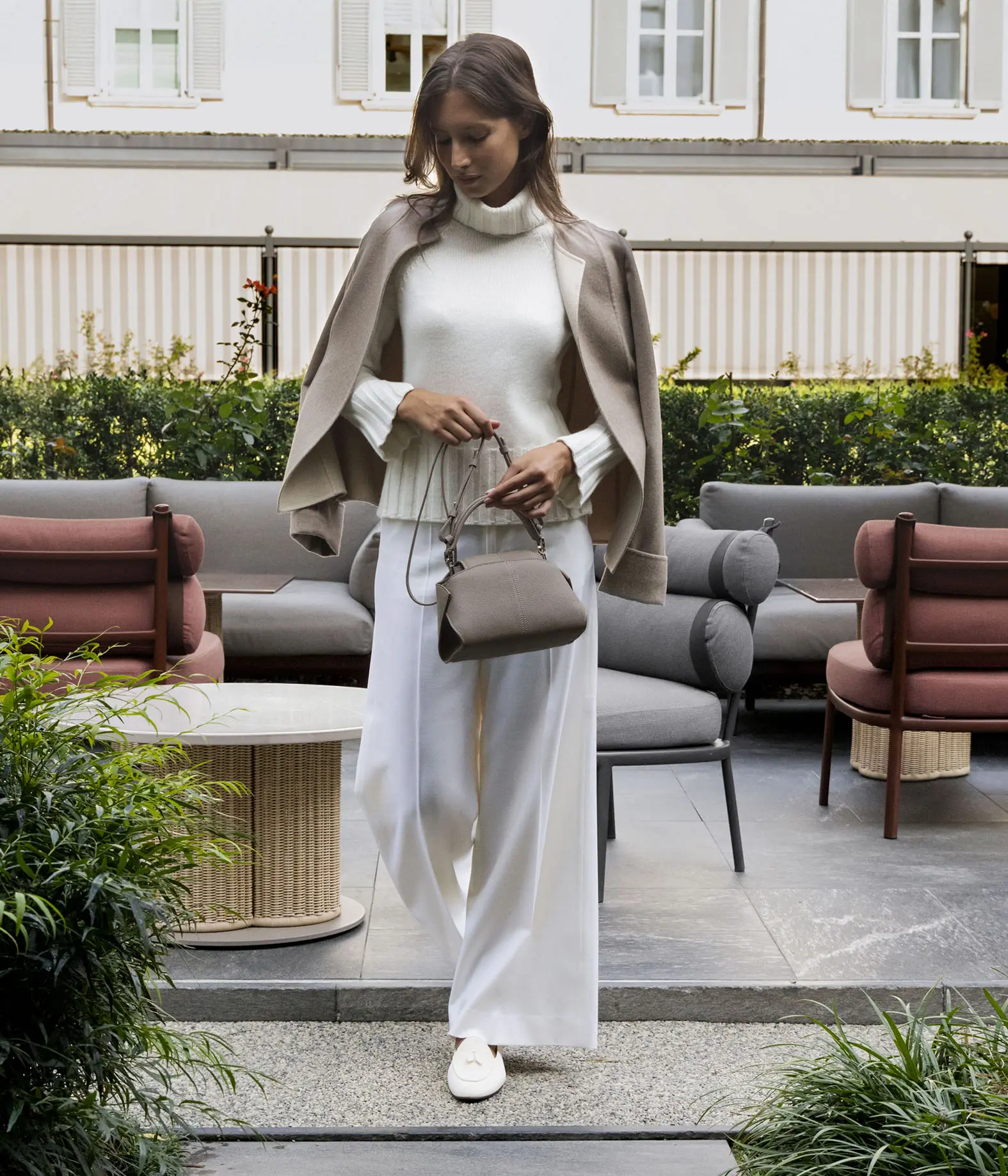 Ludovica Mascheroni lancia la nuova linea di borse Essence