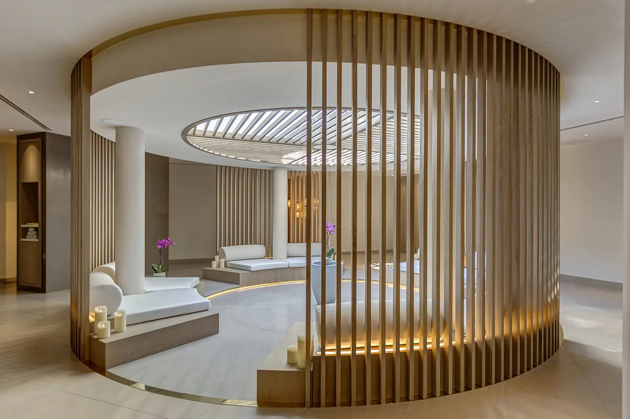 Monte-Carlo Bay Hotel & Resort in partnership con la Spa Clarins & myBlend