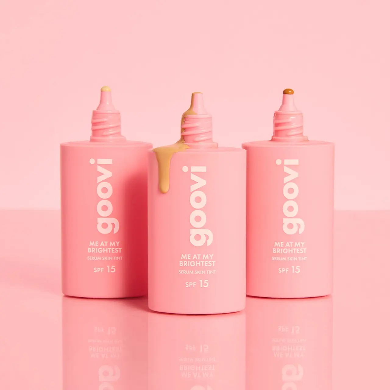 goovi, il brand co-fondato da Michelle Hunziker, annuncia il lancio di Me At My Brightest (30 ml), l'innovativo fondotinta in siero 