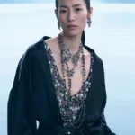 In viaggio da Parigi a Hangzhou con la collezione Métiers d'art CHANEL 2024_25
