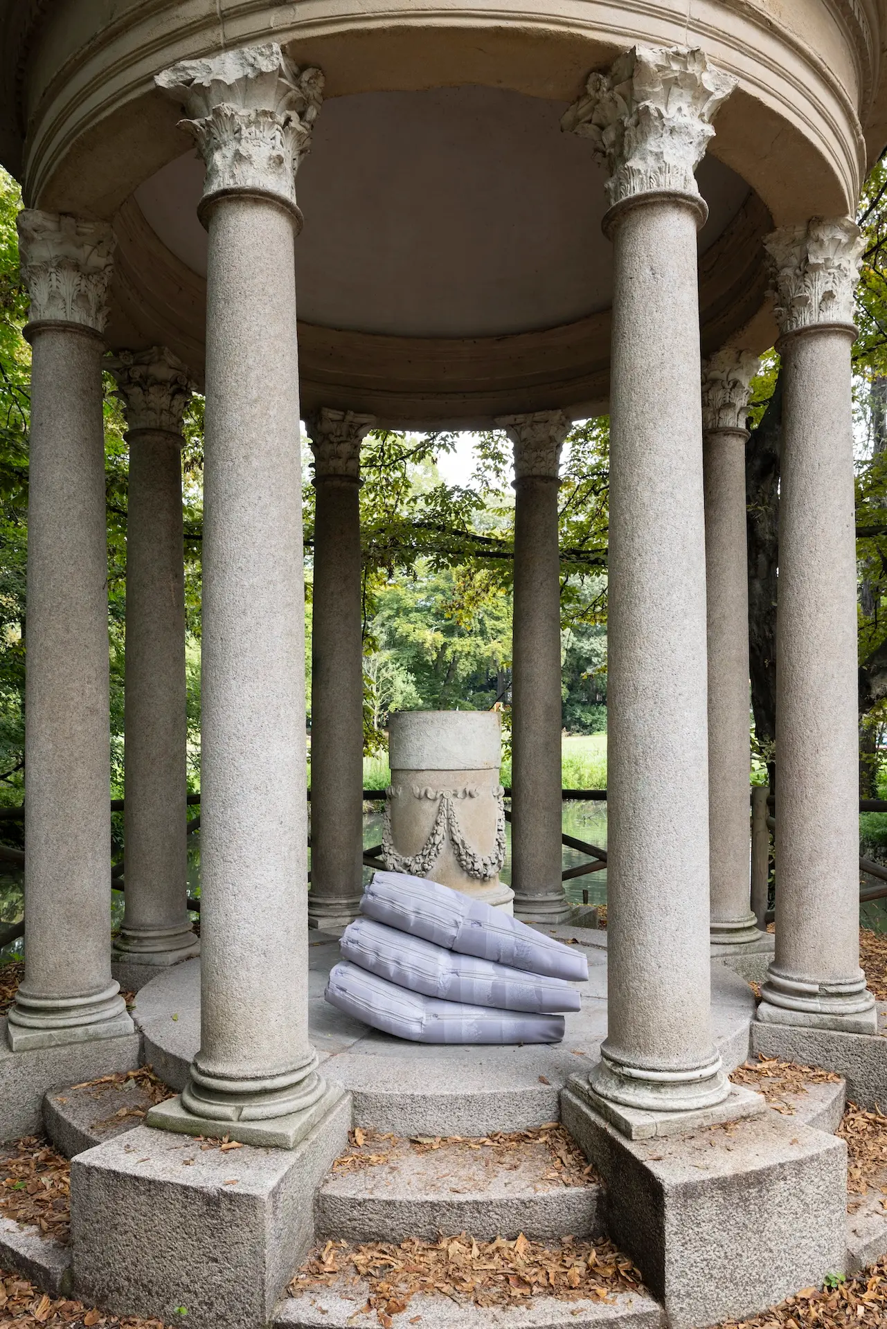 Under the Sun, Beyond the Skin: il debutto milanese di Sara Enrico alla GAM di Milano