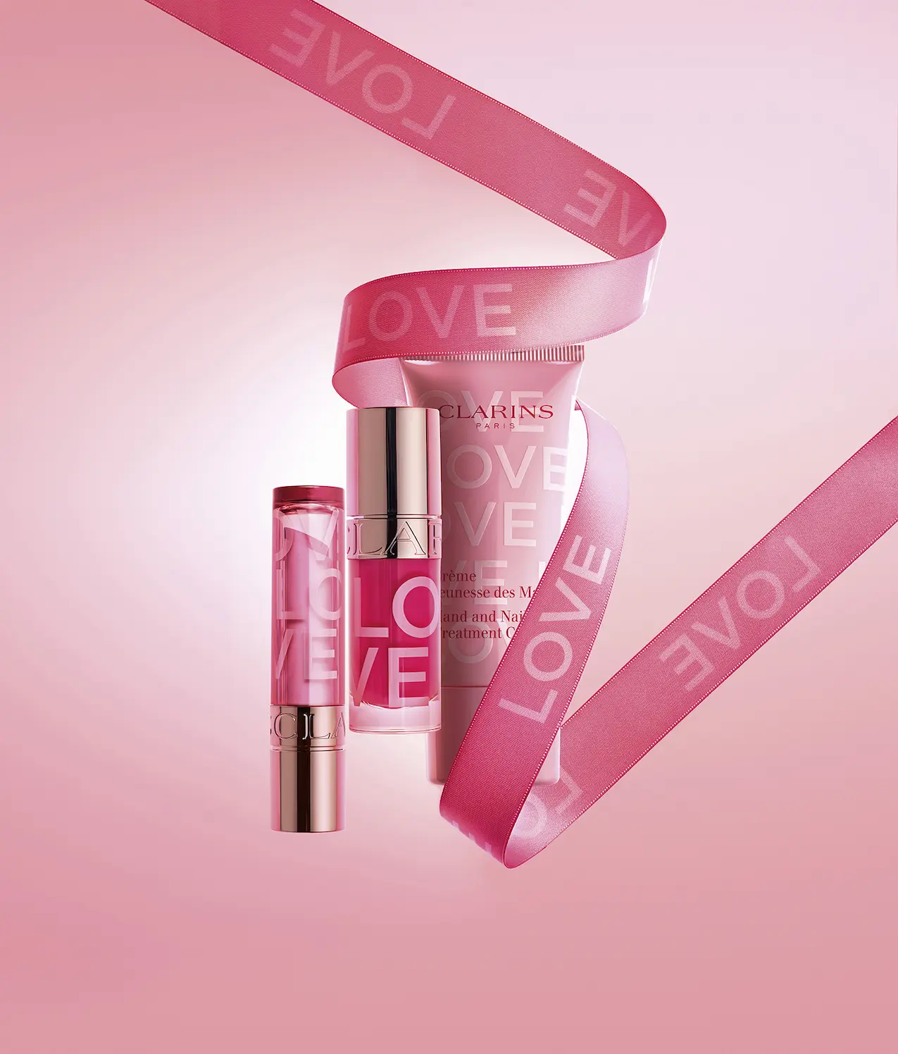 È amore a prima vista con 3 vere e proprie icone firmate Clarins